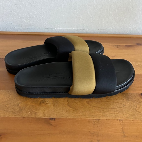 Freda Salvador X Left on Friday Collab Slides size 10 - Picture 7 of 12